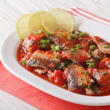 Spicy Sardines in Tomato Sauce Recipe – How To Make Cook Sardine Fish