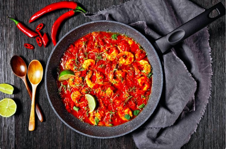 Indian Style Wok Cooked Shrimp Curry (Kadhai Jhinga) - The Spiced Life