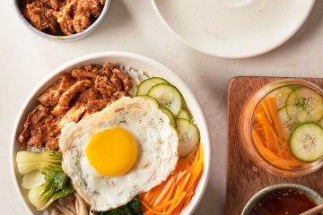 Cook a delicious Chilli Chicken Bibimbap with this easy recipe!