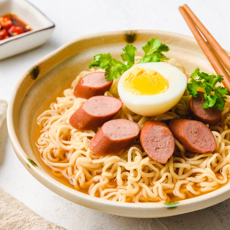 Maggi Recipe With Spicy Sausage