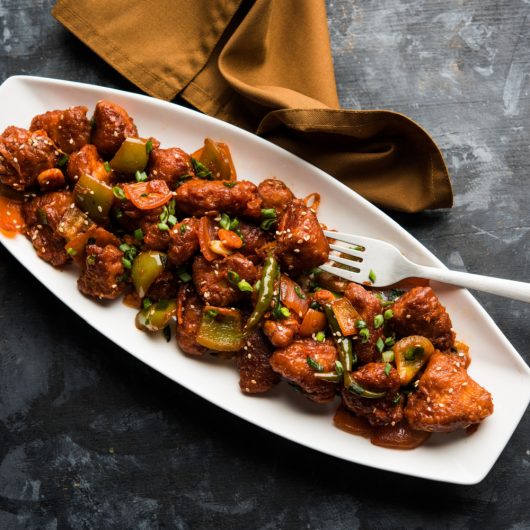 Here’s an easy way to cook Kerala Style Chilli Chicken at home.