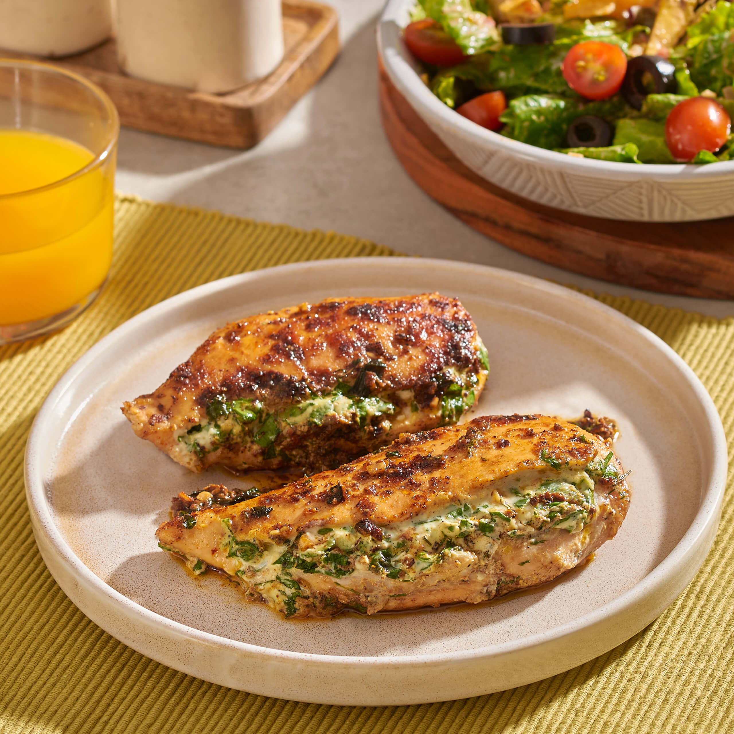 Chicken Breast Stuffed With Spinach: It’s Low Carb & Nutritious!