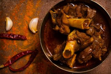 Narial ka Gosht on a bowl