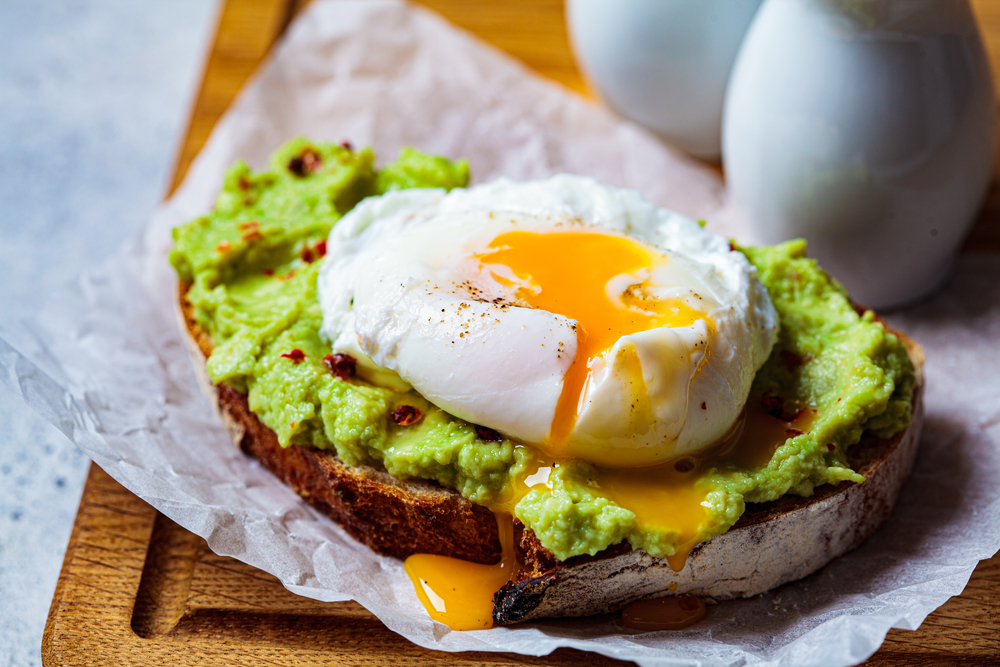  Making Delicious Avocado Toast with Egg